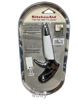 Kitchen Aid Heavy Duty Professional Results White Pizza Cutter With Finger Guard