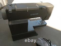 SEE DETAILS Singer Professional Sewing Machine HD110C Heavy Duty Metal Foot PedL